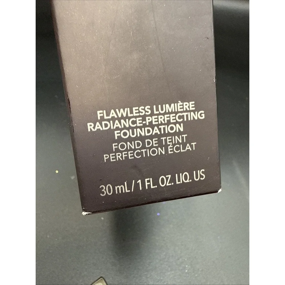 Laura‎ Mercier Flawless Lumiere Radiance-Perfecting Foundation 2W1 Macadamia,1oz